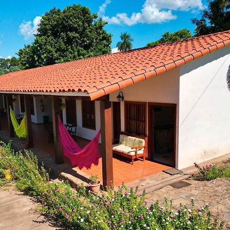 Hotel Mami Vilma Roboré Exterior foto